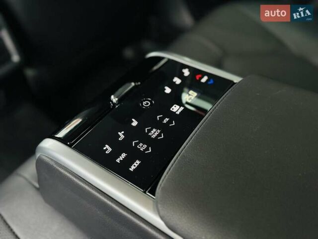 Білий Тойота Камрі, об'ємом двигуна 2.49 л та пробігом 54 тис. км за 38516 $, фото 19 на Automoto.ua