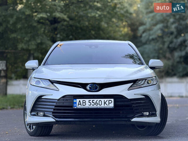 Белый Тойота Камри, объемом двигателя 2.49 л и пробегом 26 тыс. км за 39500 $, фото 8 на Automoto.ua