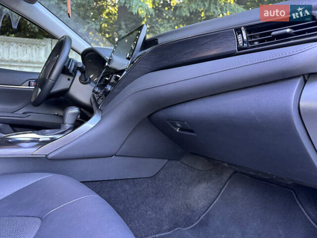 Белый Тойота Камри, объемом двигателя 2.49 л и пробегом 26 тыс. км за 39500 $, фото 42 на Automoto.ua