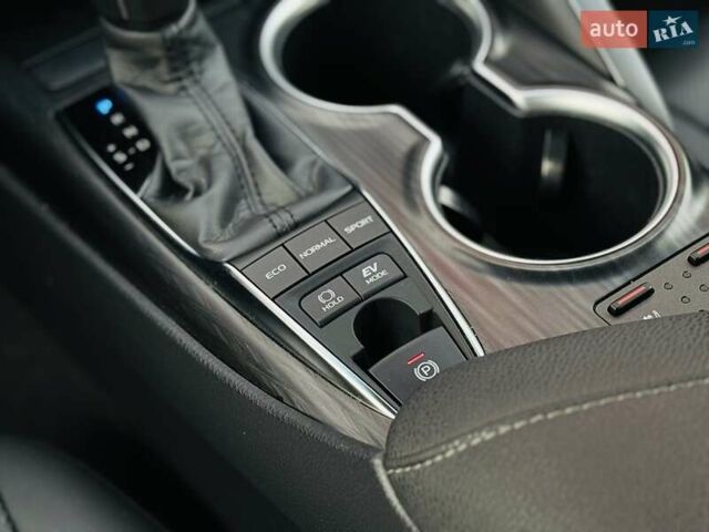 Білий Тойота Камрі, об'ємом двигуна 2.49 л та пробігом 54 тис. км за 38516 $, фото 17 на Automoto.ua