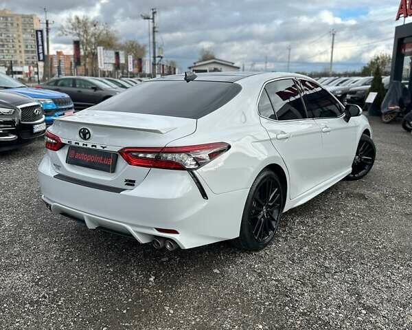 Білий Тойота Камрі, об'ємом двигуна 2.49 л та пробігом 24 тис. км за 33999 $, фото 9 на Automoto.ua