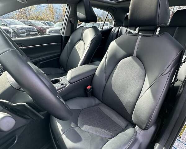 Білий Тойота Камрі, об'ємом двигуна 2.49 л та пробігом 24 тис. км за 33999 $, фото 17 на Automoto.ua