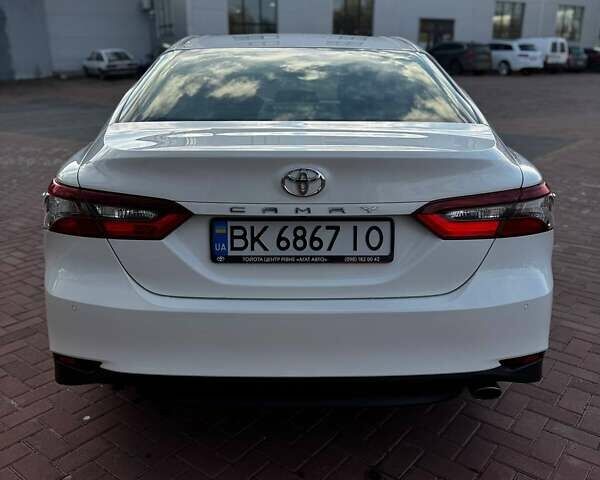 Білий Тойота Камрі, об'ємом двигуна 2.49 л та пробігом 6 тис. км за 31500 $, фото 7 на Automoto.ua
