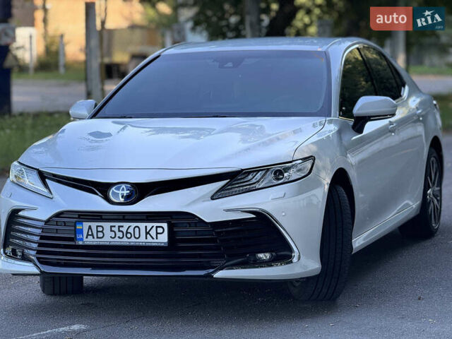 Белый Тойота Камри, объемом двигателя 2.49 л и пробегом 26 тыс. км за 39500 $, фото 9 на Automoto.ua