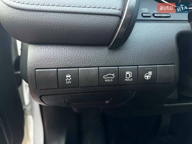 Білий Тойота Камрі, об'ємом двигуна 2.49 л та пробігом 6 тис. км за 31500 $, фото 10 на Automoto.ua