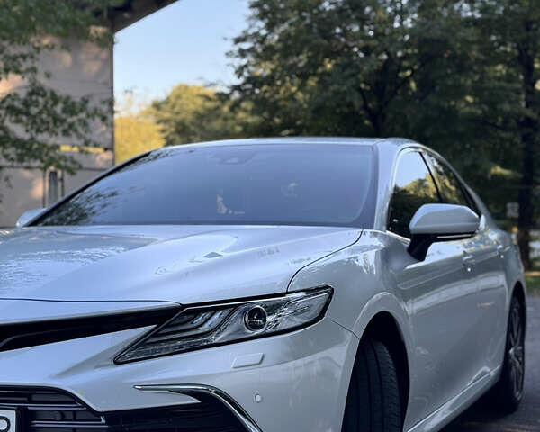 Белый Тойота Камри, объемом двигателя 2.49 л и пробегом 26 тыс. км за 39500 $, фото 22 на Automoto.ua