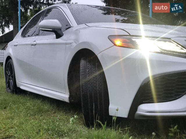 Білий Тойота Камрі, об'ємом двигуна 2.5 л та пробігом 2 тис. км за 44000 $, фото 33 на Automoto.ua