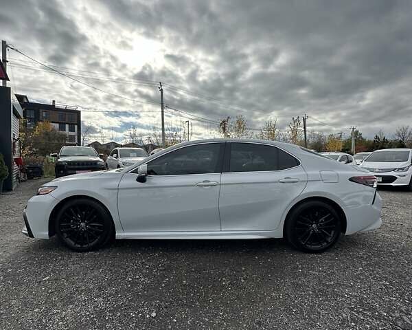 Білий Тойота Камрі, об'ємом двигуна 2.49 л та пробігом 24 тис. км за 36000 $, фото 5 на Automoto.ua