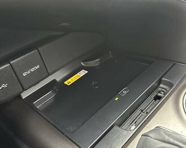 Белый Тойота Камри, объемом двигателя 2.49 л и пробегом 24 тыс. км за 32900 $, фото 43 на Automoto.ua