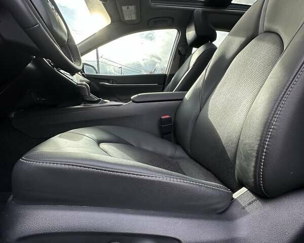 Білий Тойота Камрі, об'ємом двигуна 2.49 л та пробігом 24 тис. км за 33999 $, фото 24 на Automoto.ua