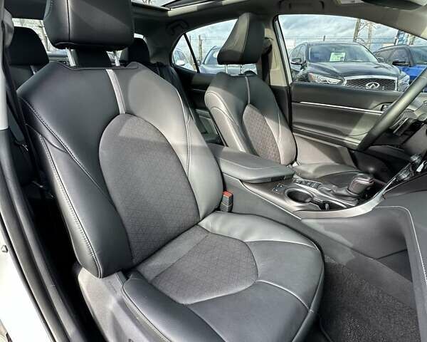 Білий Тойота Камрі, об'ємом двигуна 2.49 л та пробігом 24 тис. км за 33999 $, фото 26 на Automoto.ua