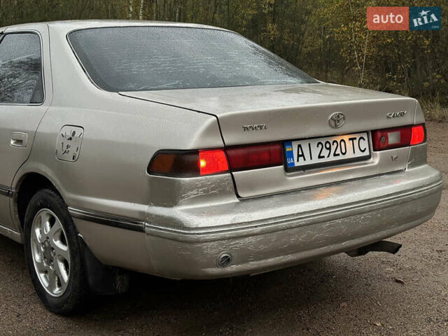 Бежевий Тойота Камрі, об'ємом двигуна 3 л та пробігом 360 тис. км за 2500 $, фото 11 на Automoto.ua