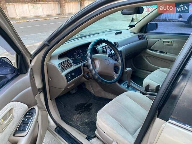 Бежевый Тойота Камри, объемом двигателя 2.2 л и пробегом 250 тыс. км за 2999 $, фото 14 на Automoto.ua