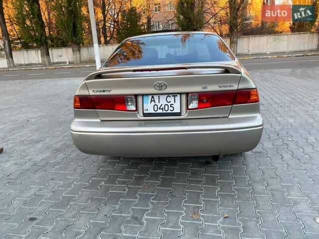 Бежевый Тойота Камри, объемом двигателя 2.2 л и пробегом 250 тыс. км за 2999 $, фото 3 на Automoto.ua