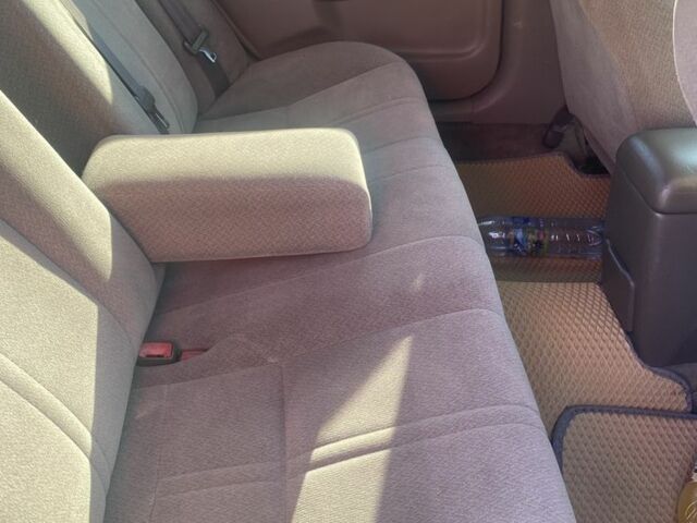 Бежевый Тойота Камри, объемом двигателя 3 л и пробегом 350 тыс. км за 3700 $, фото 6 на Automoto.ua