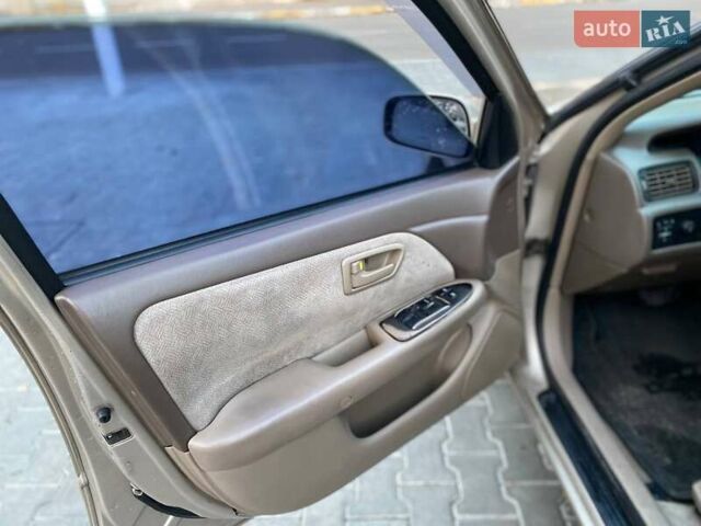 Бежевый Тойота Камри, объемом двигателя 2.2 л и пробегом 250 тыс. км за 2999 $, фото 13 на Automoto.ua