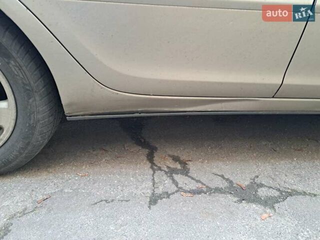 Бежевый Тойота Камри, объемом двигателя 2.36 л и пробегом 300 тыс. км за 5200 $, фото 11 на Automoto.ua