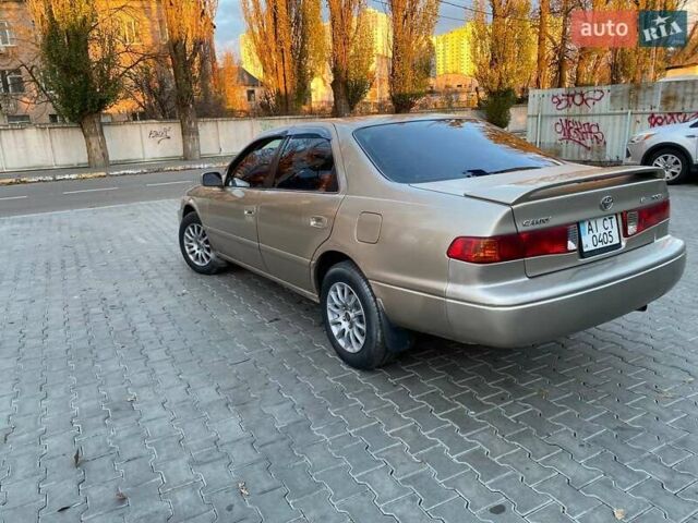 Бежевый Тойота Камри, объемом двигателя 2.2 л и пробегом 250 тыс. км за 2999 $, фото 9 на Automoto.ua