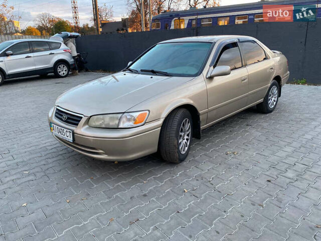 Бежевый Тойота Камри, объемом двигателя 2.2 л и пробегом 250 тыс. км за 2999 $, фото 5 на Automoto.ua