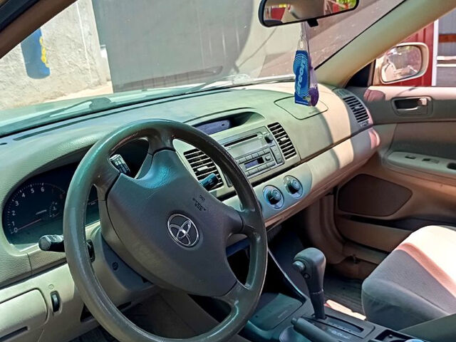 Бежевый Тойота Камри, объемом двигателя 2.4 л и пробегом 200 тыс. км за 2500 $, фото 10 на Automoto.ua