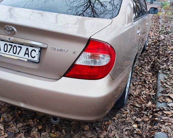 Бежевий Тойота Камрі, об'ємом двигуна 2.4 л та пробігом 290 тис. км за 5800 $, фото 2 на Automoto.ua