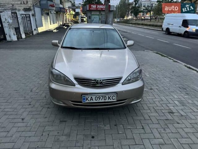 Бежевый Тойота Камри, объемом двигателя 3 л и пробегом 384 тыс. км за 4700 $, фото 2 на Automoto.ua