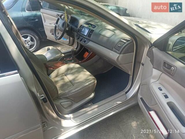 Бежевий Тойота Камрі, об'ємом двигуна 2.4 л та пробігом 200 тис. км за 7200 $, фото 4 на Automoto.ua