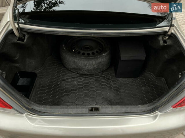 Бежевый Тойота Камри, объемом двигателя 2.4 л и пробегом 354 тыс. км за 4900 $, фото 15 на Automoto.ua