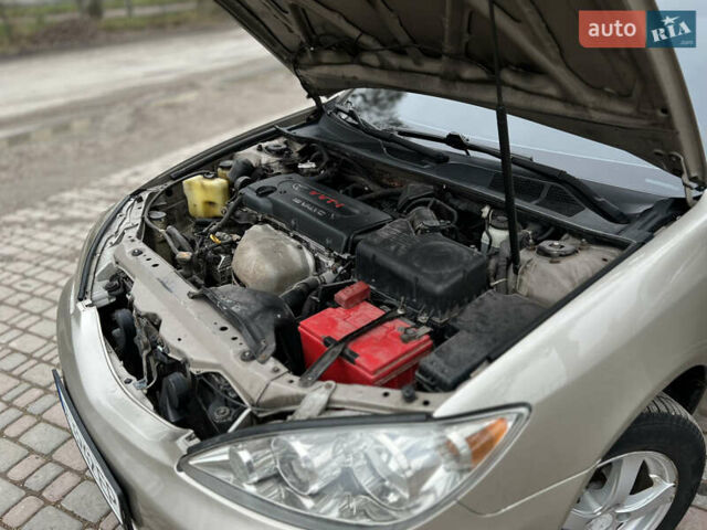 Бежевый Тойота Камри, объемом двигателя 2.4 л и пробегом 354 тыс. км за 4900 $, фото 17 на Automoto.ua