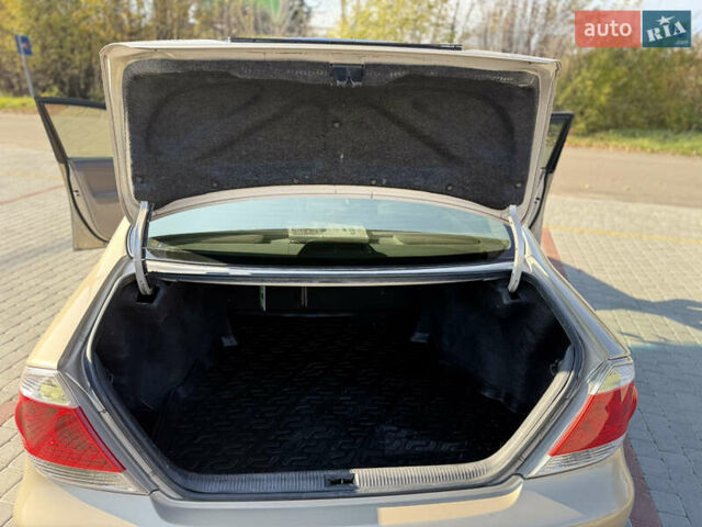 Бежевий Тойота Камрі, об'ємом двигуна 2.36 л та пробігом 122 тис. км за 5750 $, фото 23 на Automoto.ua