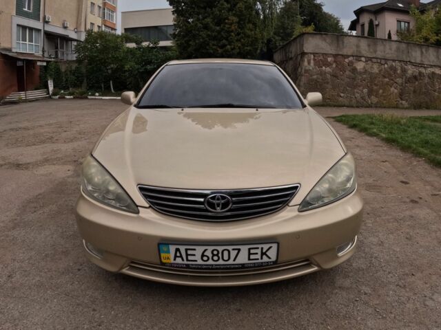 Бежевый Тойота Камри, объемом двигателя 3 л и пробегом 220 тыс. км за 5300 $, фото 9 на Automoto.ua