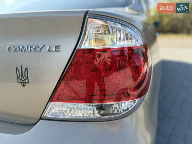 Бежевий Тойота Камрі, об'ємом двигуна 2.36 л та пробігом 122 тис. км за 5750 $, фото 27 на Automoto.ua