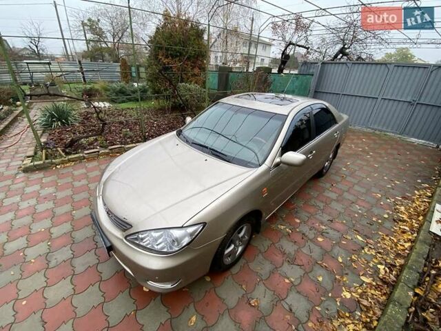 Бежевый Тойота Камри, объемом двигателя 2.4 л и пробегом 434 тыс. км за 7700 $, фото 1 на Automoto.ua