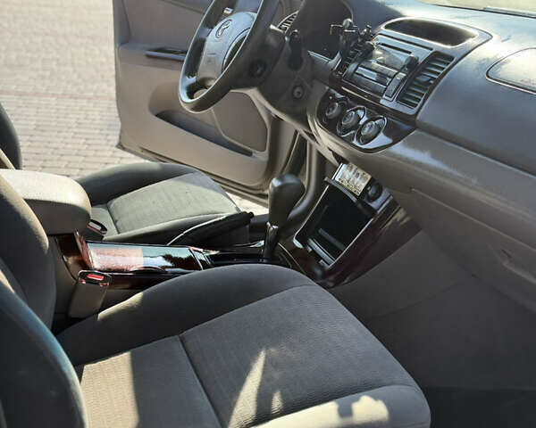 Бежевий Тойота Камрі, об'ємом двигуна 2.36 л та пробігом 122 тис. км за 5750 $, фото 15 на Automoto.ua