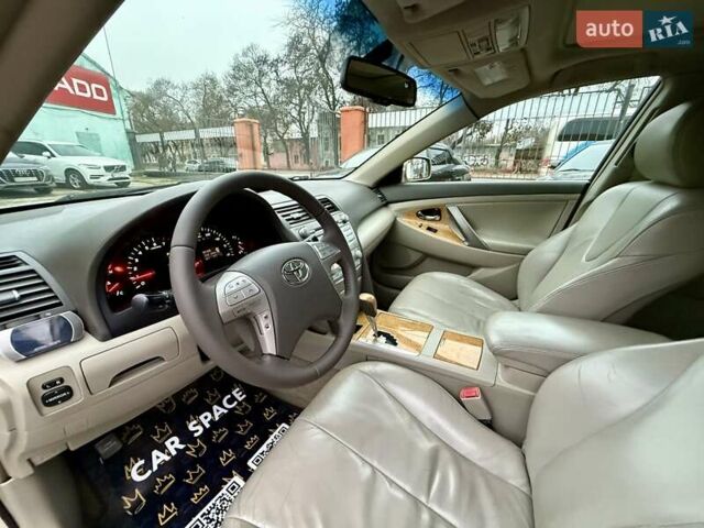 Бежевый Тойота Камри, объемом двигателя 3.5 л и пробегом 187 тыс. км за 8999 $, фото 17 на Automoto.ua