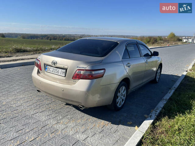 Бежевий Тойота Камрі, об'ємом двигуна 3.5 л та пробігом 262 тис. км за 7990 $, фото 3 на Automoto.ua