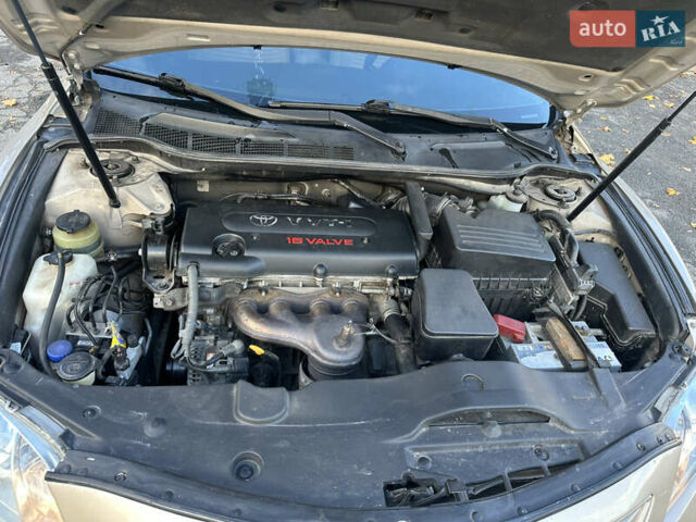 Бежевий Тойота Камрі, об'ємом двигуна 2.36 л та пробігом 144 тис. км за 8800 $, фото 10 на Automoto.ua