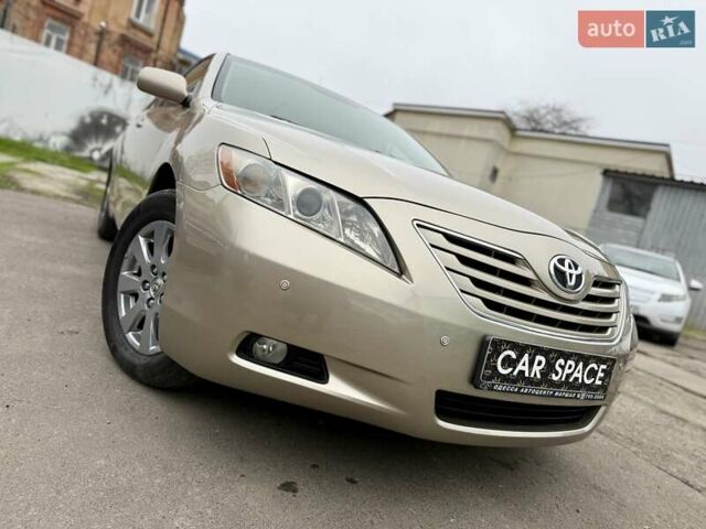 Бежевый Тойота Камри, объемом двигателя 3.5 л и пробегом 187 тыс. км за 8999 $, фото 6 на Automoto.ua