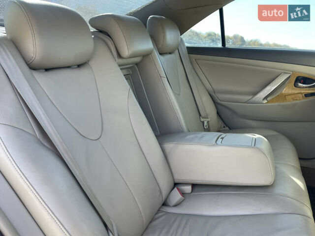 Бежевий Тойота Камрі, об'ємом двигуна 3.5 л та пробігом 262 тис. км за 7990 $, фото 12 на Automoto.ua