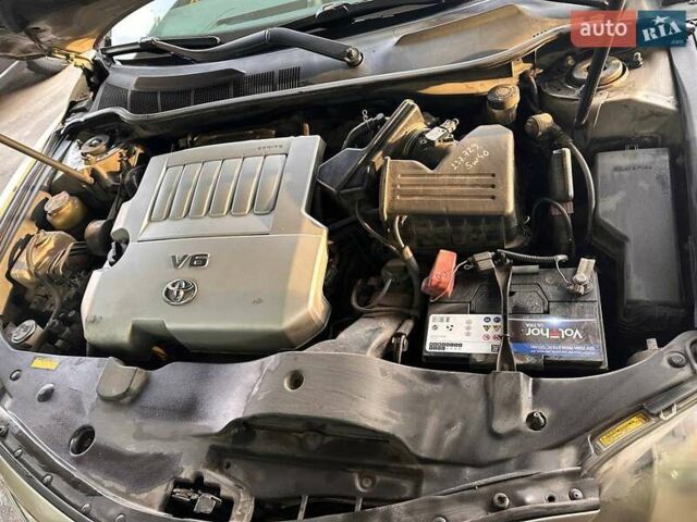 Бежевий Тойота Камрі, об'ємом двигуна 3.46 л та пробігом 270 тис. км за 8500 $, фото 4 на Automoto.ua