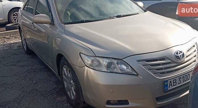 Бежевый Тойота Камри, объемом двигателя 3.5 л и пробегом 187 тыс. км за 6200 $, фото 3 на Automoto.ua