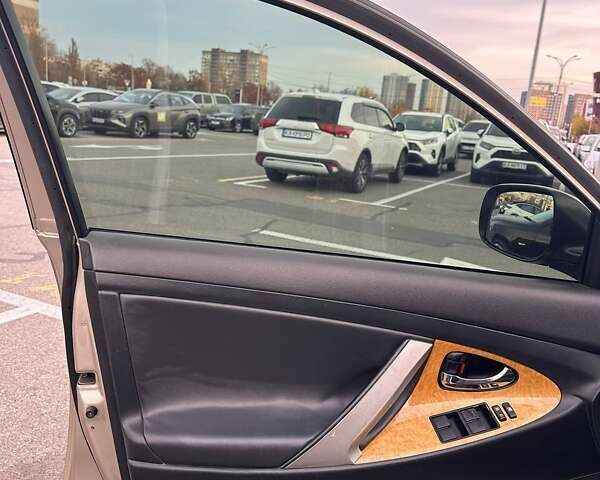 Бежевий Тойота Камрі, об'ємом двигуна 3.46 л та пробігом 270 тис. км за 8500 $, фото 9 на Automoto.ua