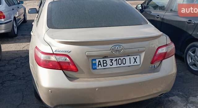 Бежевый Тойота Камри, объемом двигателя 3.5 л и пробегом 187 тыс. км за 6200 $, фото 1 на Automoto.ua