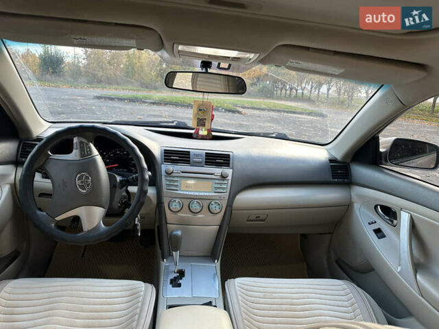 Бежевий Тойота Камрі, об'ємом двигуна 2.36 л та пробігом 144 тис. км за 8800 $, фото 5 на Automoto.ua