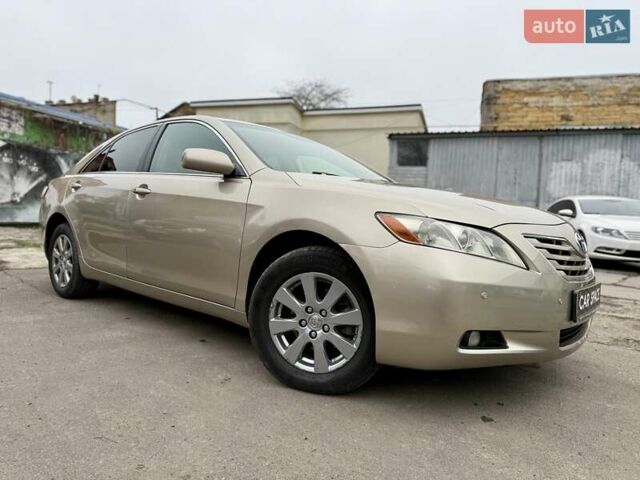 Бежевый Тойота Камри, объемом двигателя 3.5 л и пробегом 187 тыс. км за 8999 $, фото 5 на Automoto.ua