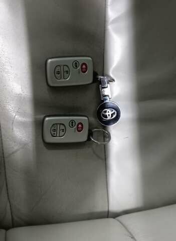 Бежевый Тойота Камри, объемом двигателя 3.5 л и пробегом 187 тыс. км за 6200 $, фото 10 на Automoto.ua