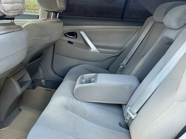 Бежевий Тойота Камрі, об'ємом двигуна 2.4 л та пробігом 147 тис. км за 8800 $, фото 6 на Automoto.ua