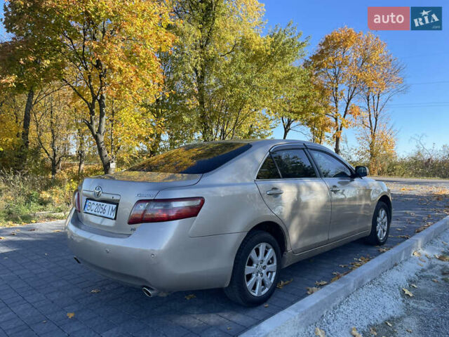 Бежевий Тойота Камрі, об'ємом двигуна 3.5 л та пробігом 262 тис. км за 7990 $, фото 4 на Automoto.ua