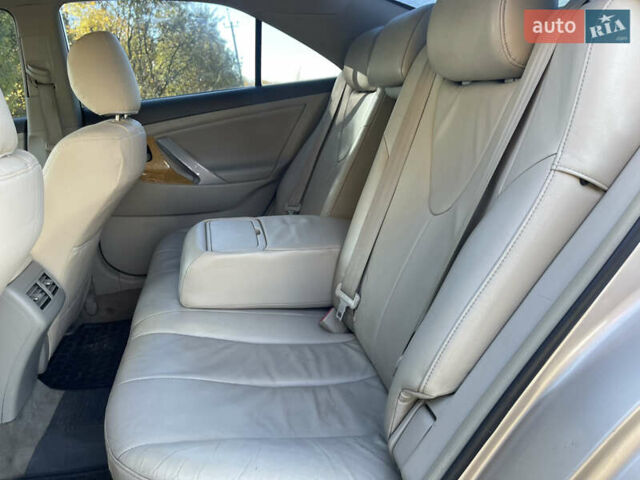 Бежевий Тойота Камрі, об'ємом двигуна 3.5 л та пробігом 262 тис. км за 7990 $, фото 16 на Automoto.ua