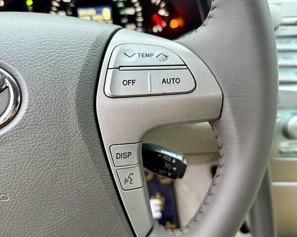 Бежевый Тойота Камри, объемом двигателя 3.5 л и пробегом 187 тыс. км за 8999 $, фото 30 на Automoto.ua